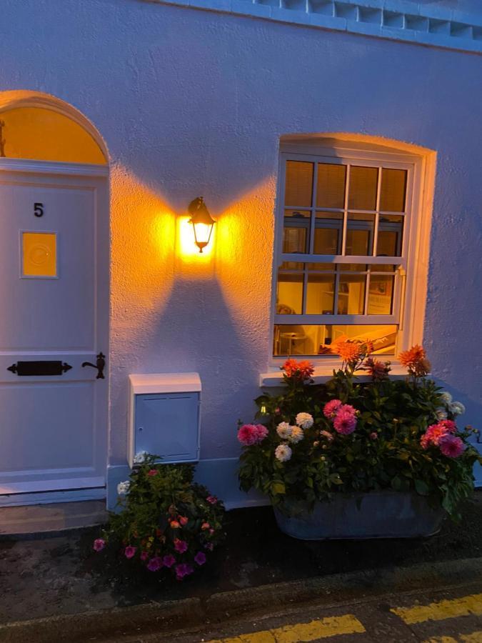 Stylish & Cosy Boutique Townhouse 1 Bedroom, 1 Sofa Bed - Sleeps 4 Christchurch  Exterior photo